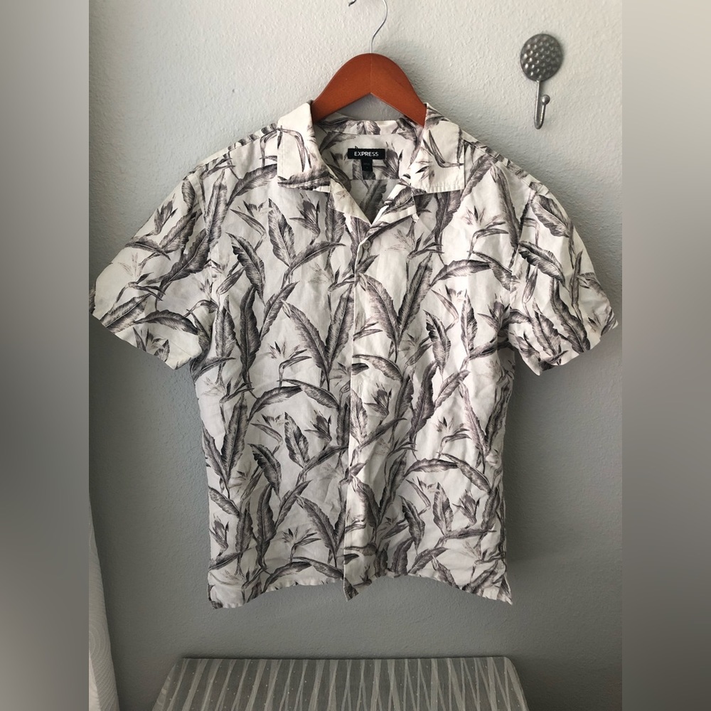 Express Leaf Patterned Shirt